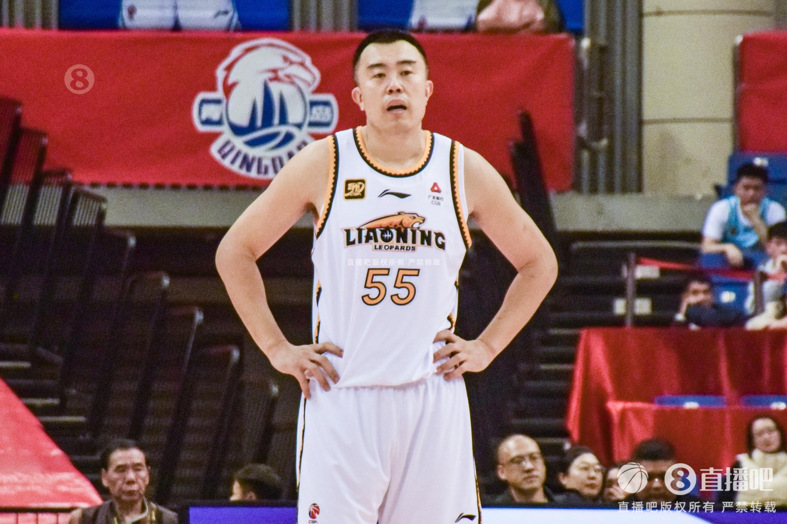 老將盡力了！韓德君7中4拿到14分12籃板3助攻